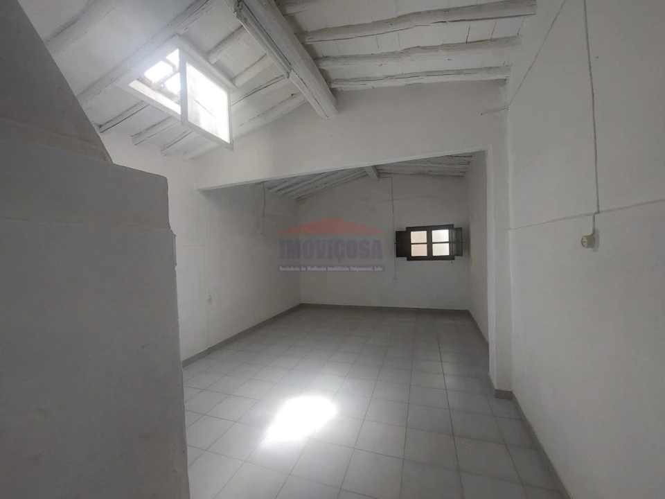Apartamento T1 para Venda em Borba (Matriz) Foto 12