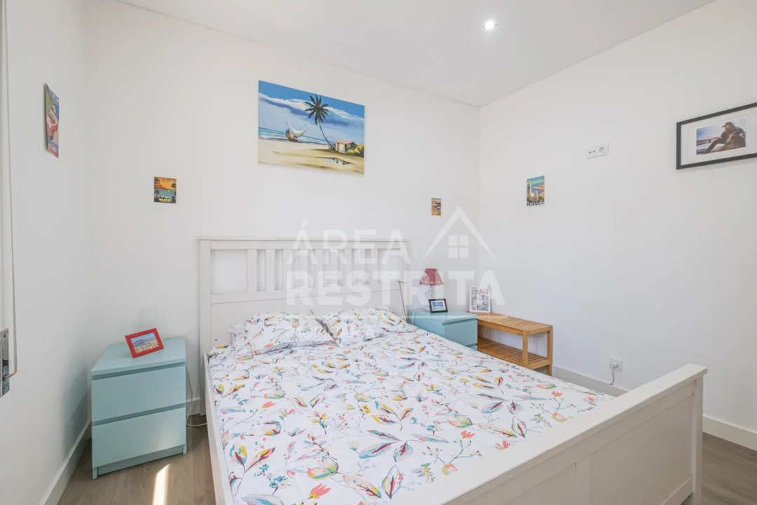 Moradia T3 para Venda em Quinta do Conde Foto 4