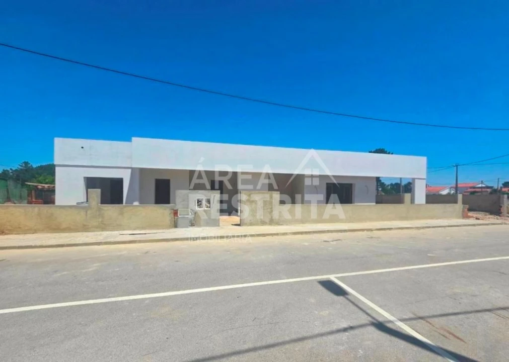 Moradia T3 para Venda em Quinta do Anjo Foto 6
