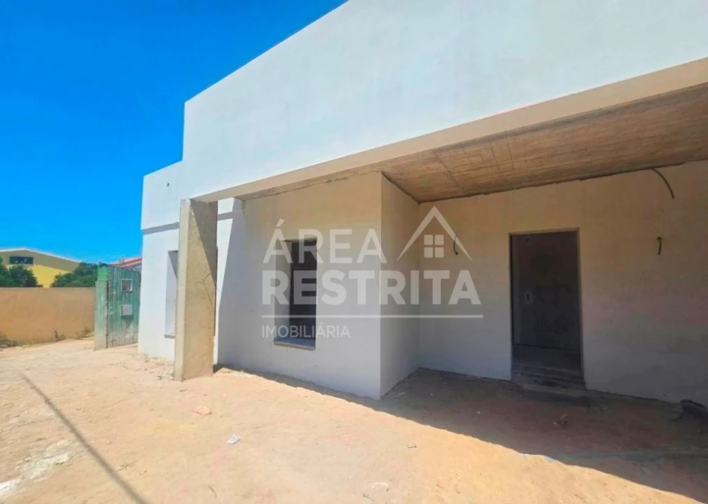 Moradia T3 para Venda em Quinta do Anjo Foto 7