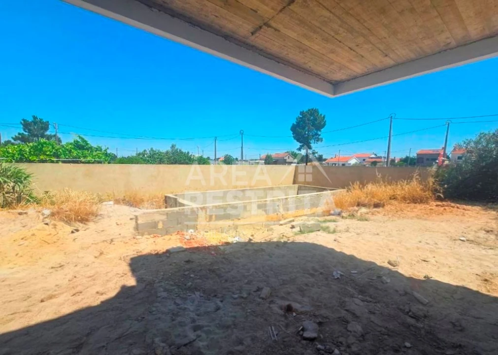 Moradia T3 para Venda em Quinta do Anjo Foto 32