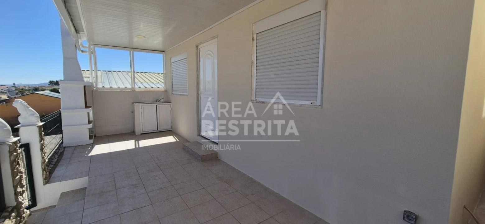 Moradia T3 para Venda em Fernao Ferro Foto 2