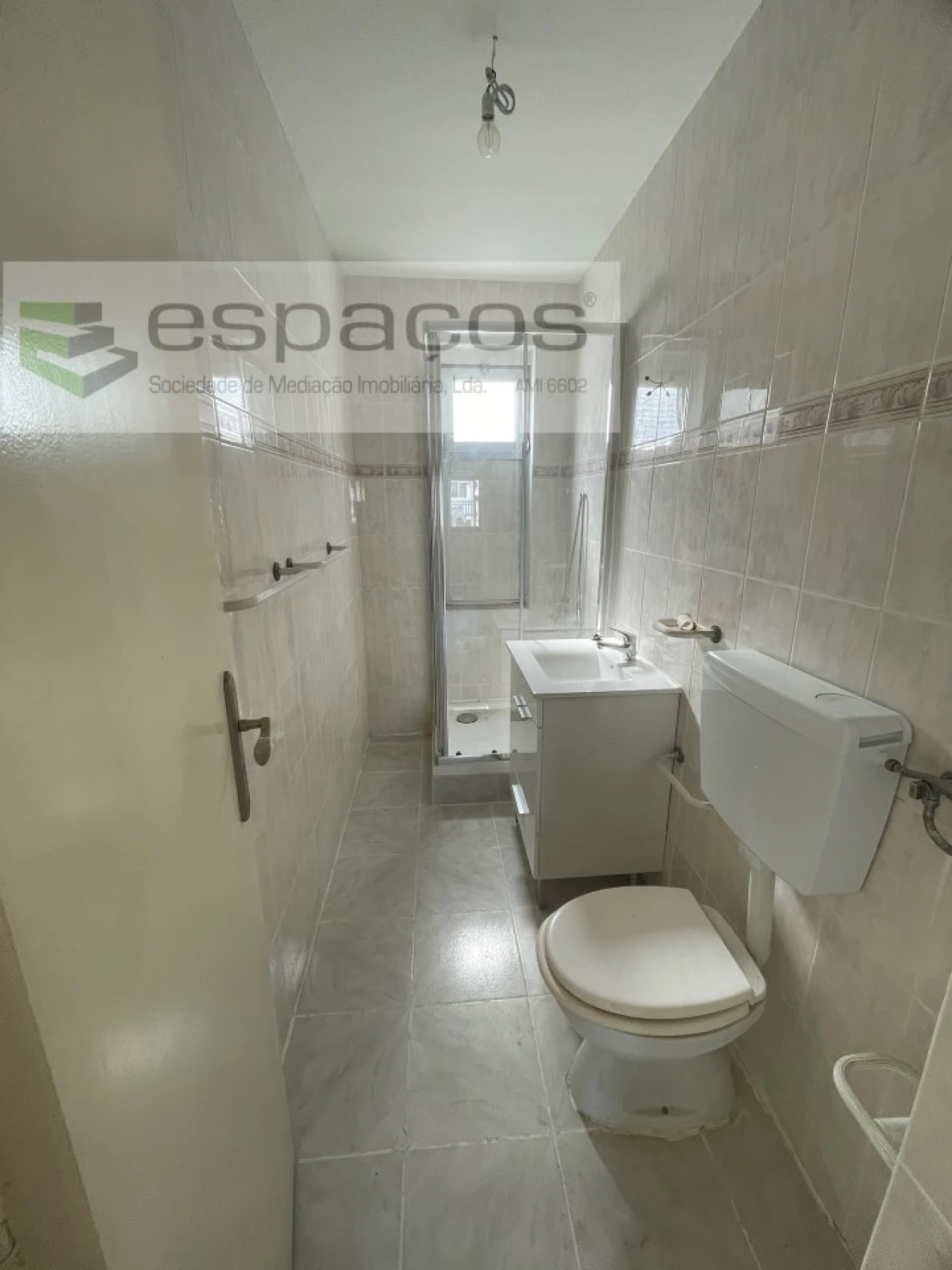 Apartamento T3 para Venda em Santo António dos Cavaleiros e Frielas Foto 8