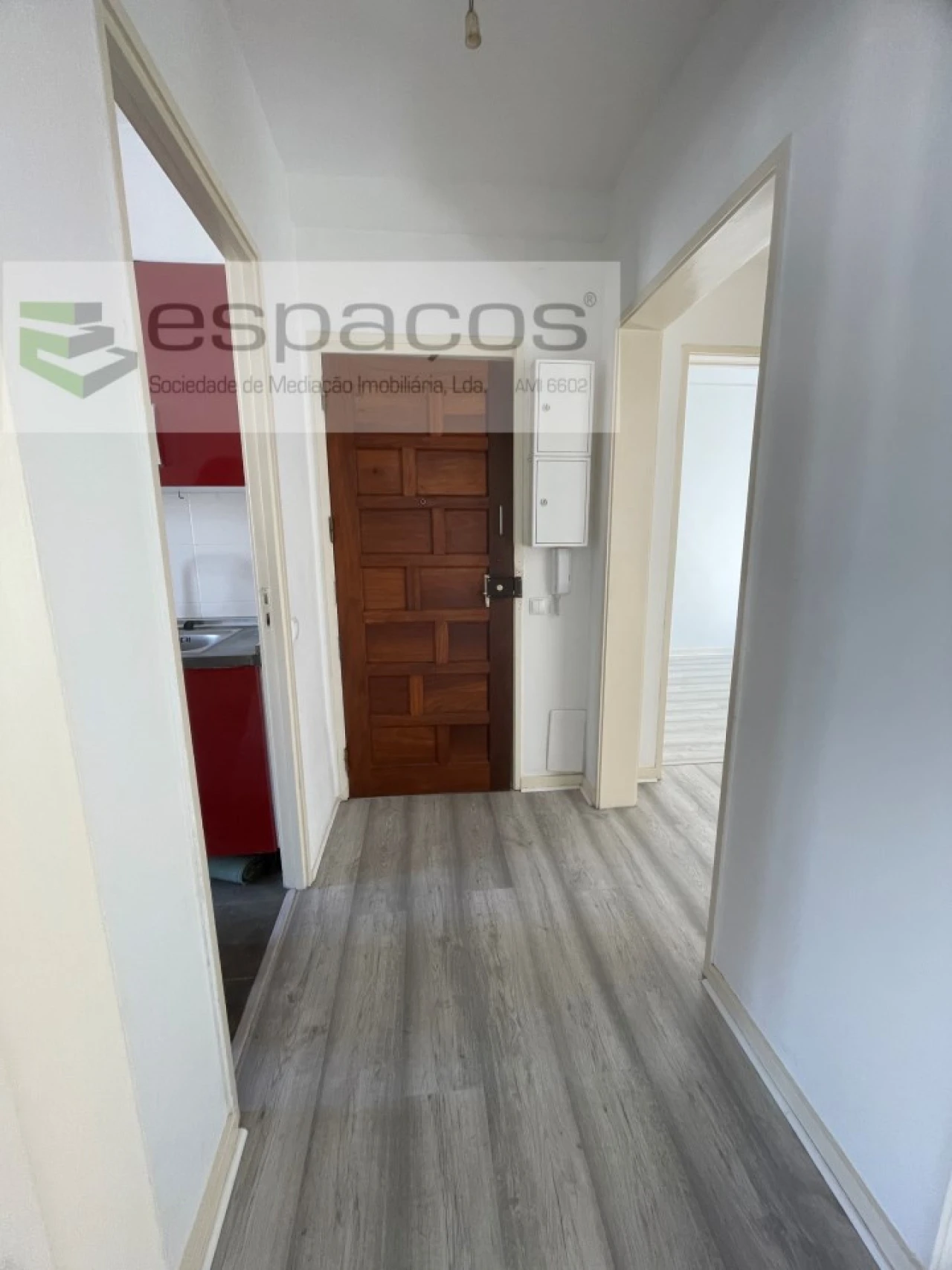 Apartamento T3 para Venda em Santo António dos Cavaleiros e Frielas Foto 13