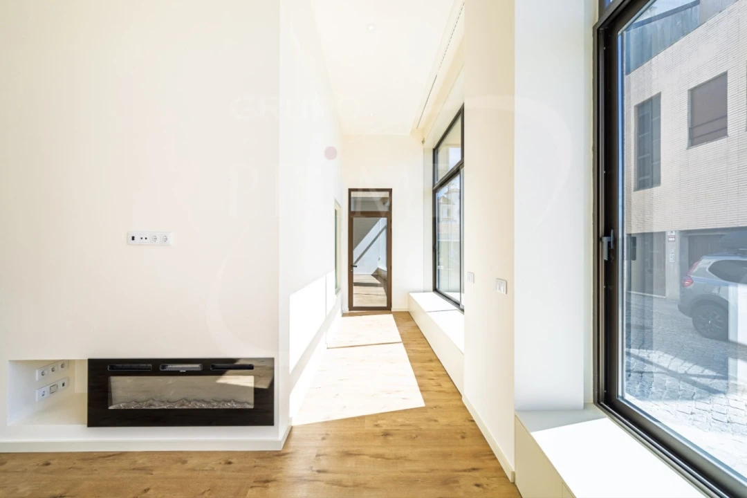 Apartamento T2 para Venda em Paranhos Foto 2