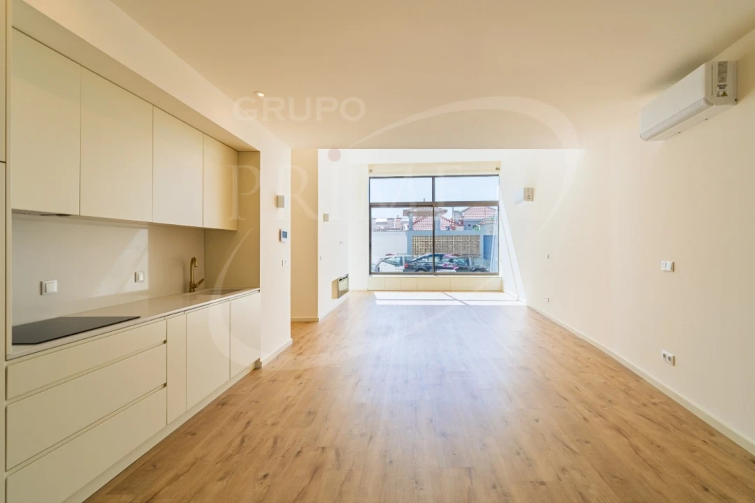 Apartamento T2 para Venda em Paranhos Foto 14
