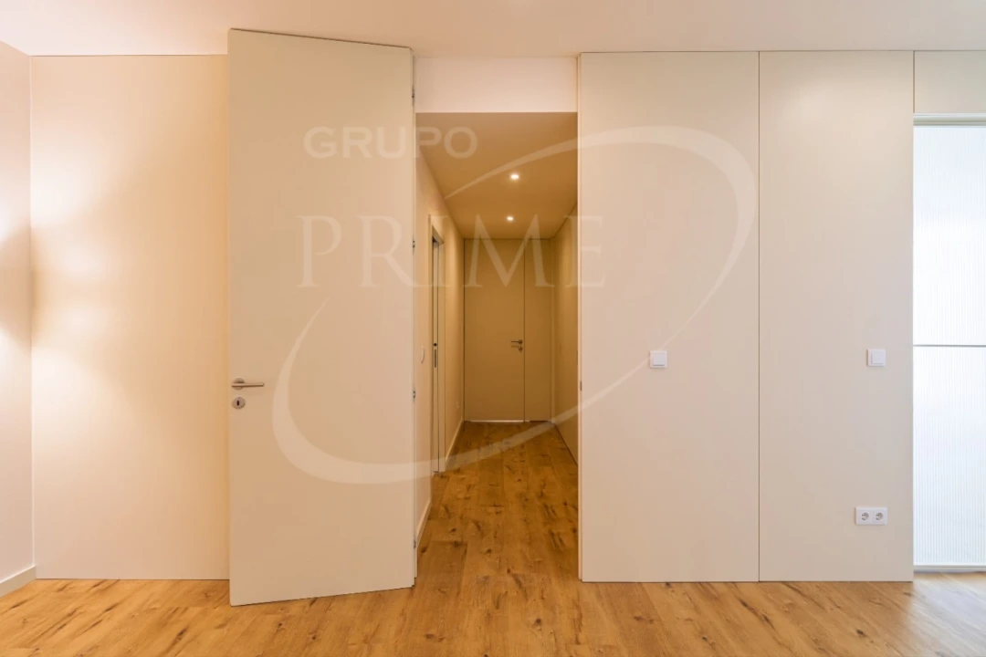 Apartamento T2 para Venda em Paranhos Foto 17