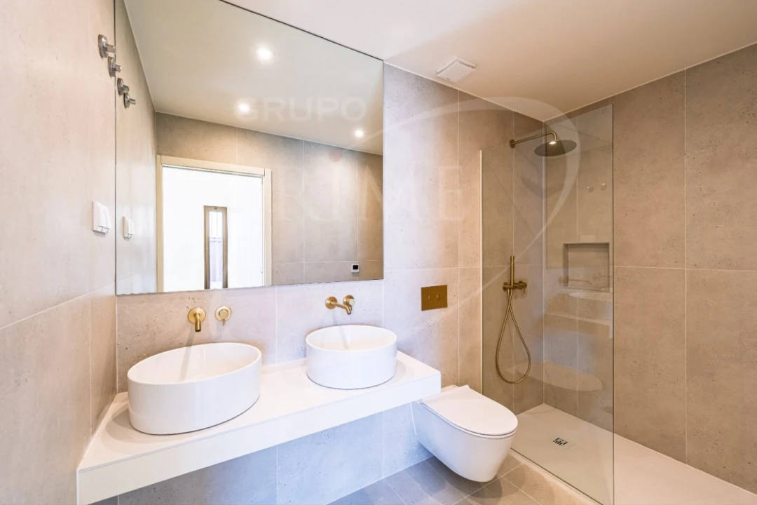 Apartamento T2 para Venda em Paranhos Foto 26