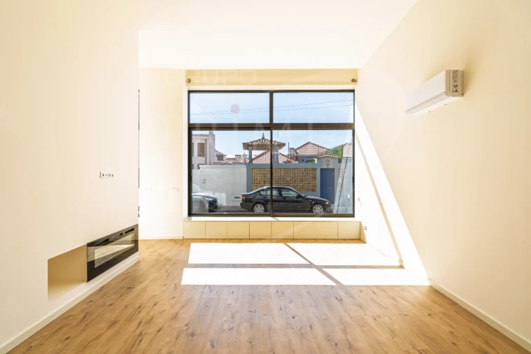 Apartamento T2 para Venda em Paranhos Foto 5