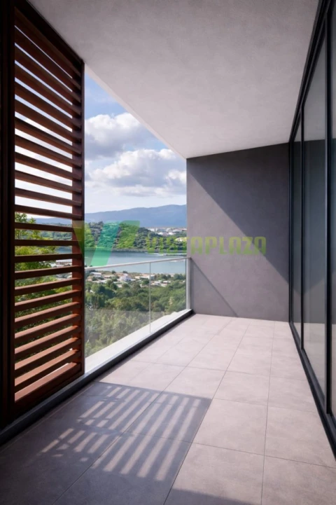 Apartamento T3 para Venda em Estômbar e Parchal