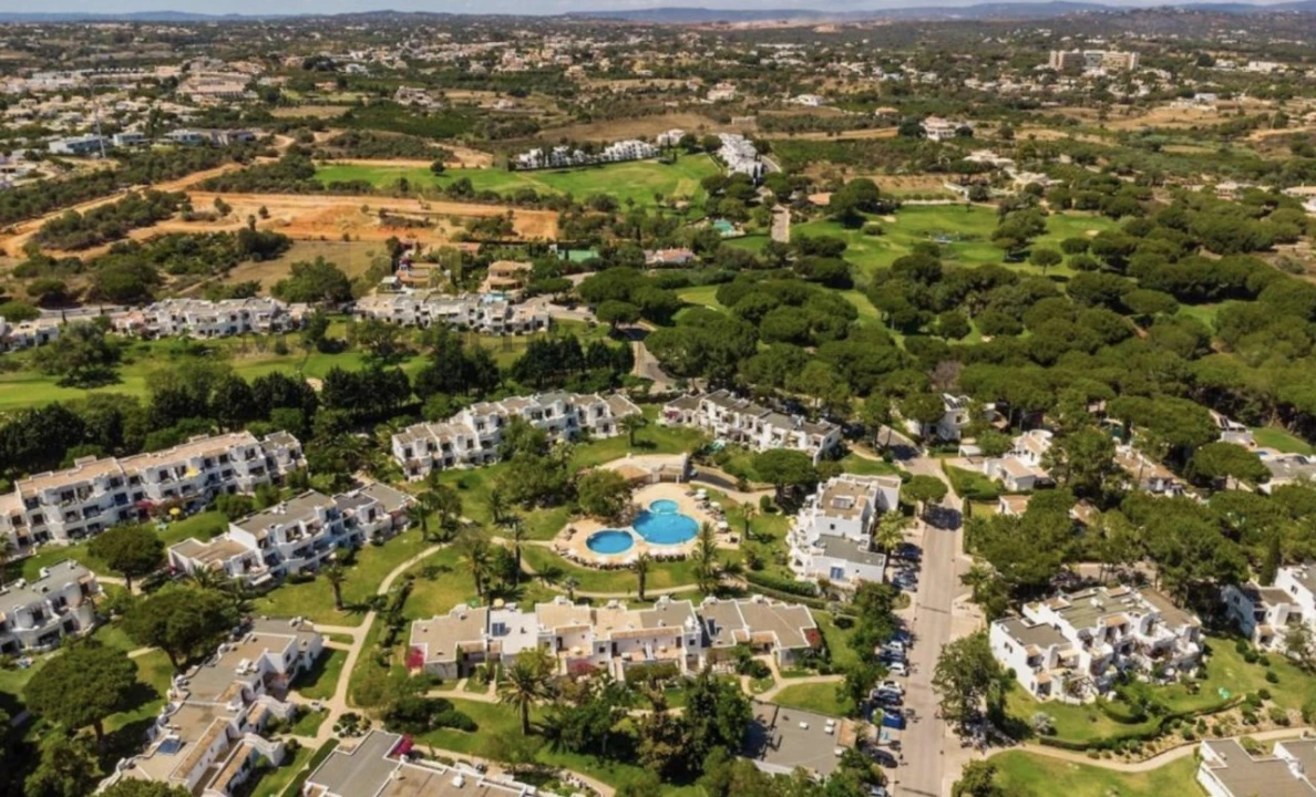 Apartamento T2 para Venda em Albufeira e Olhos de Água Foto 7
