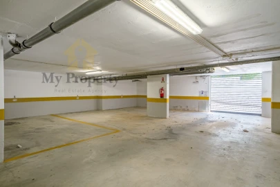 Apartamento para Venda em Albufeira e Olhos de Água