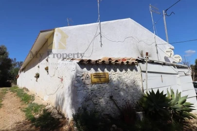 Quinta T4 para Venda em Ferreiras
