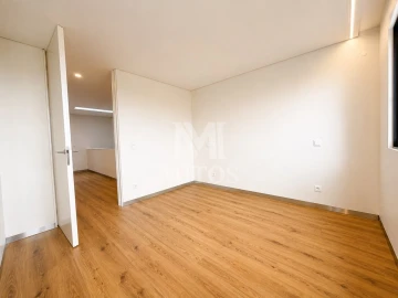 Moradia T3 para Venda em Areosa
