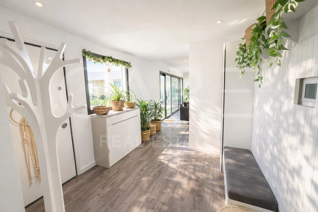 Apartamento T5 para Venda em Venteira Foto 23