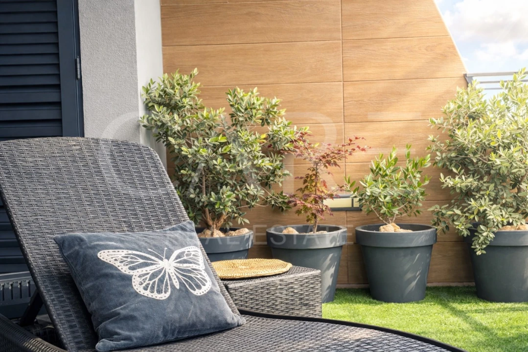 Apartamento T5 para Venda em Venteira Foto 45