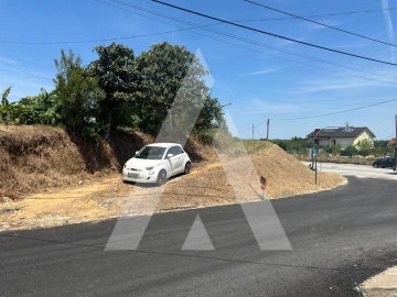 Terreno para Venda em Oiã