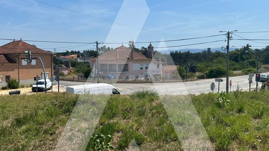 Terreno para Venda em Oiã