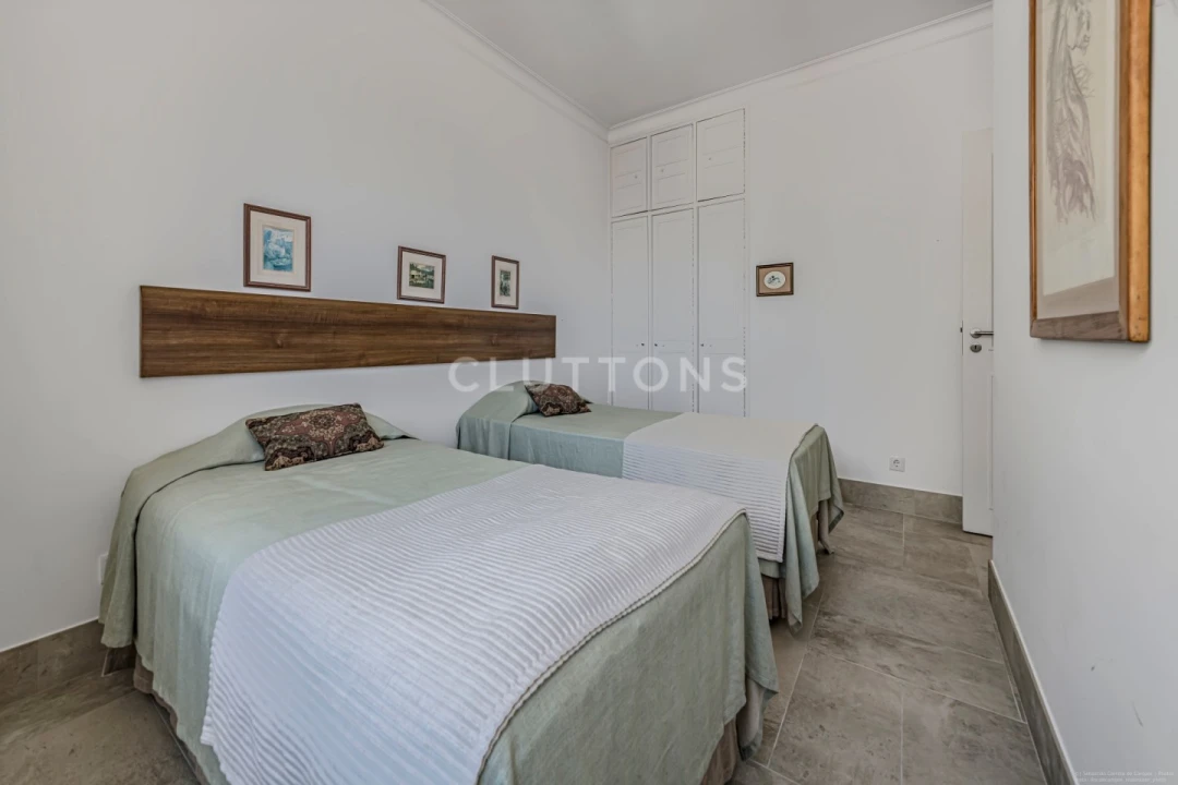 Apartamento T4 para Venda em Carcavelos e Parede Foto 18