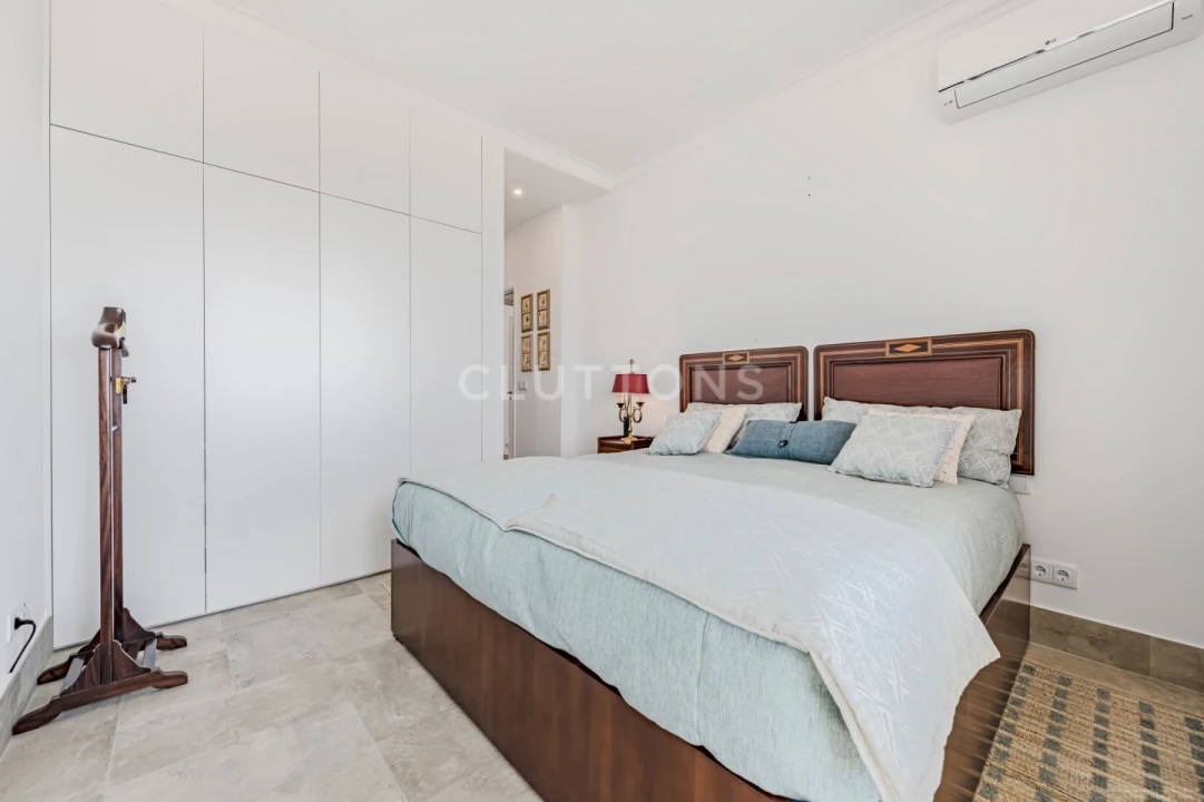 Apartamento T4 para Venda em Carcavelos e Parede Foto 21
