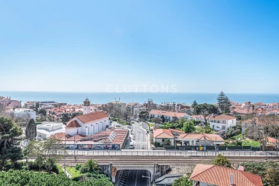 Apartamento T4 para Venda em Carcavelos e Parede