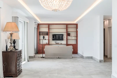 Apartamento T4 para Venda em Carcavelos e Parede