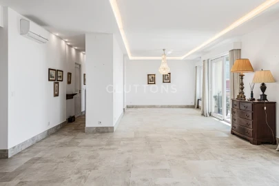 Apartamento T4 para Venda em Carcavelos e Parede