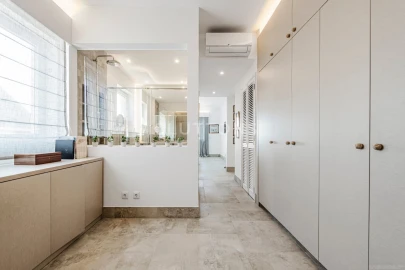 Apartamento T4 para Venda em Carcavelos e Parede