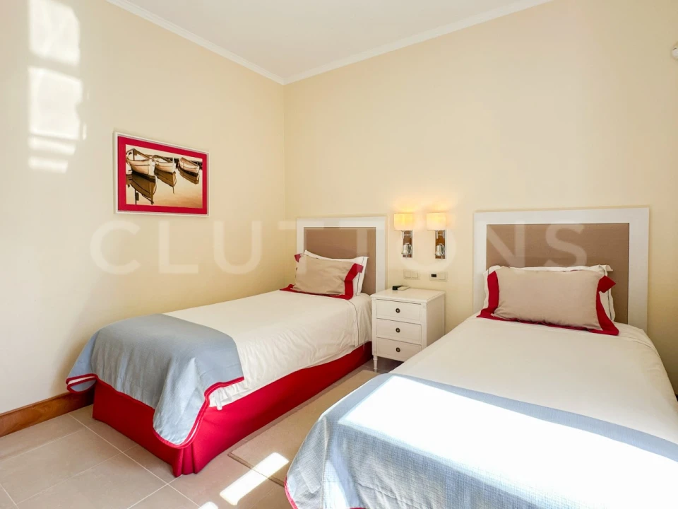 Apartamento T3 para Venda em Quarteira Foto 18