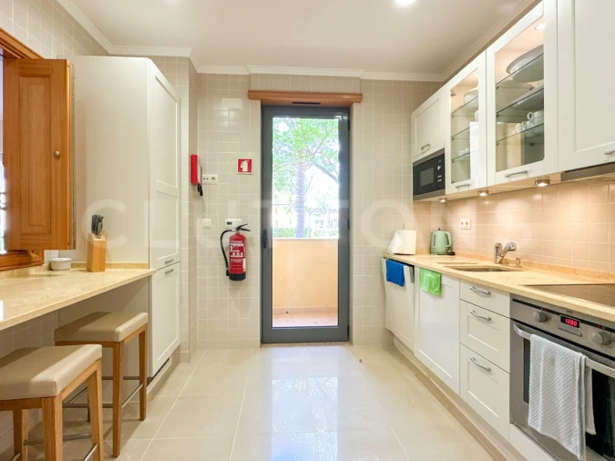 Apartamento T3 para Venda em Quarteira Foto 10