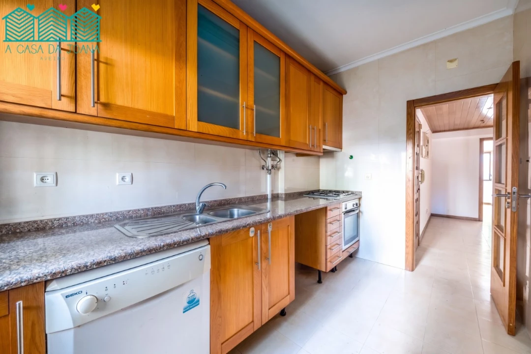 Apartamento T2 para Venda em Póvoa de Santa Iria e Forte da Casa Foto 7