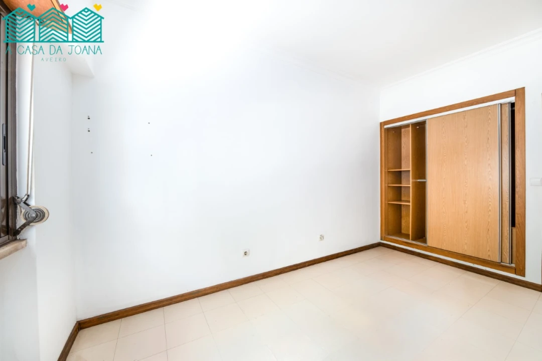 Apartamento T2 para Venda em Póvoa de Santa Iria e Forte da Casa Foto 12