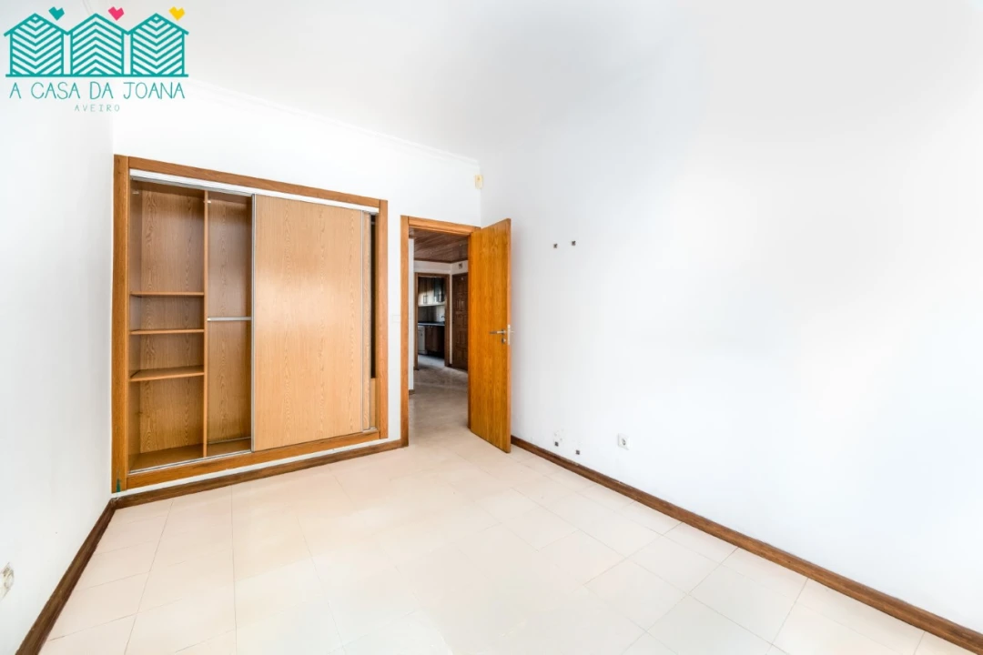 Apartamento T2 para Venda em Póvoa de Santa Iria e Forte da Casa Foto 13