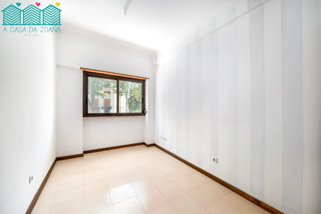 Apartamento T2 para Venda em Póvoa de Santa Iria e Forte da Casa Foto 14
