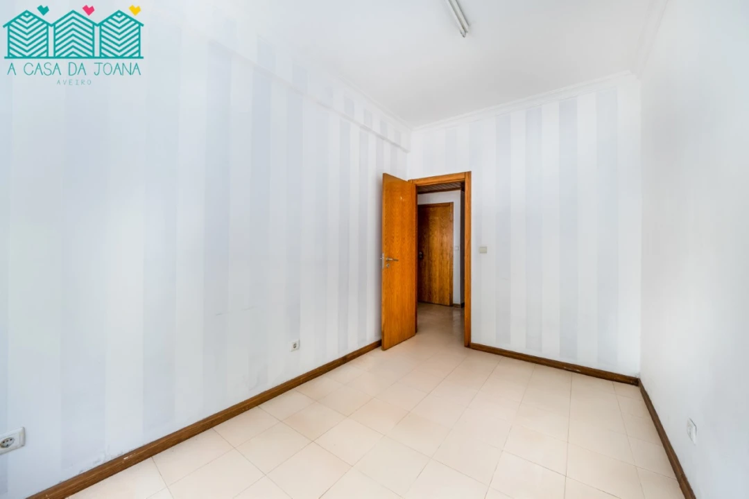 Apartamento T2 para Venda em Póvoa de Santa Iria e Forte da Casa Foto 15