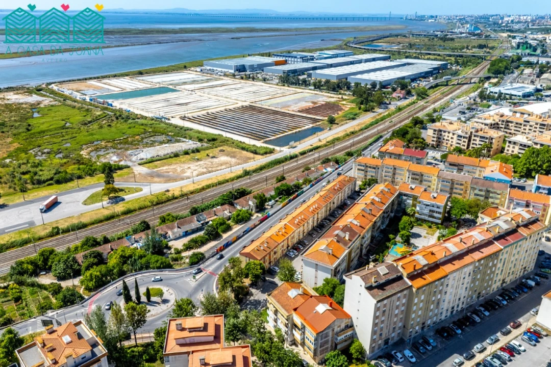 Apartamento T2 para Venda em Póvoa de Santa Iria e Forte da Casa Foto 22