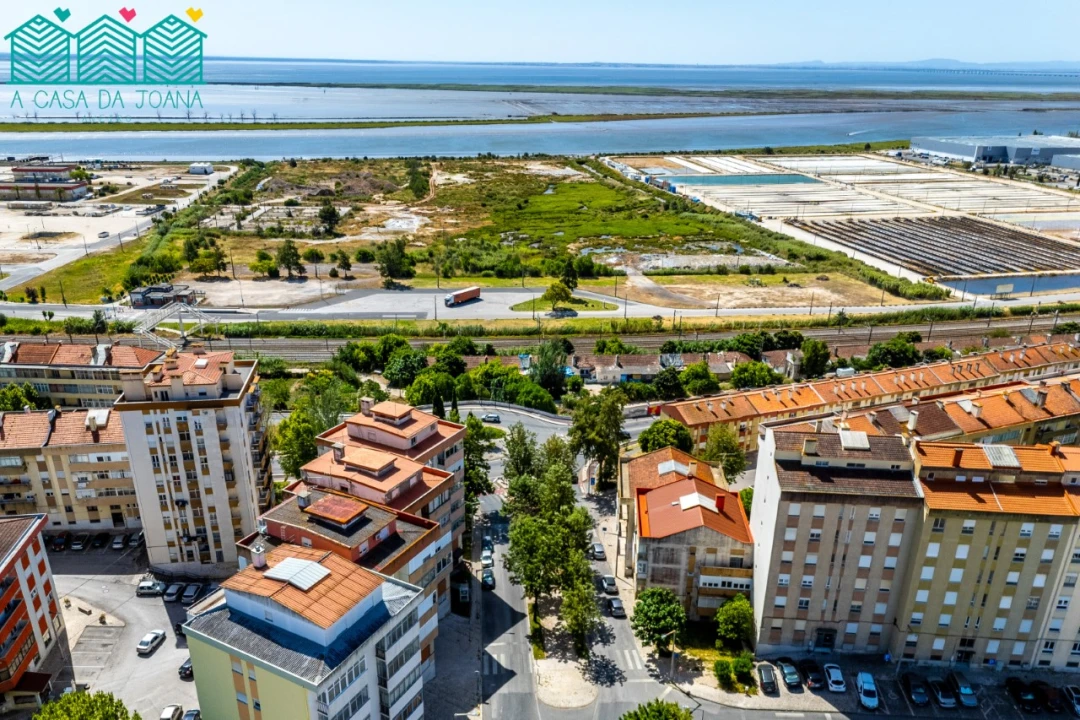 Apartamento T2 para Venda em Póvoa de Santa Iria e Forte da Casa Foto 28
