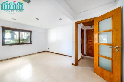 Apartamento T2 para Venda em Póvoa de Santa Iria e Forte da Casa