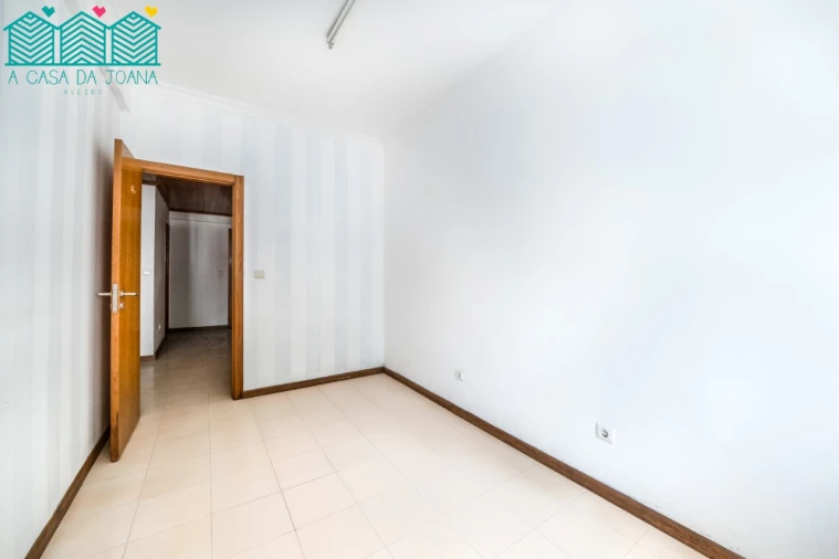 Apartamento T2 para Venda em Póvoa de Santa Iria e Forte da Casa Foto 16