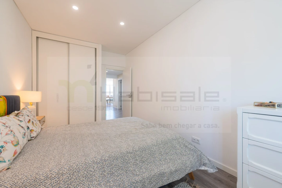 Apartamento T2 para Venda em Almada, Cova da Piedade, Pragal e Cacilhas Foto 24
