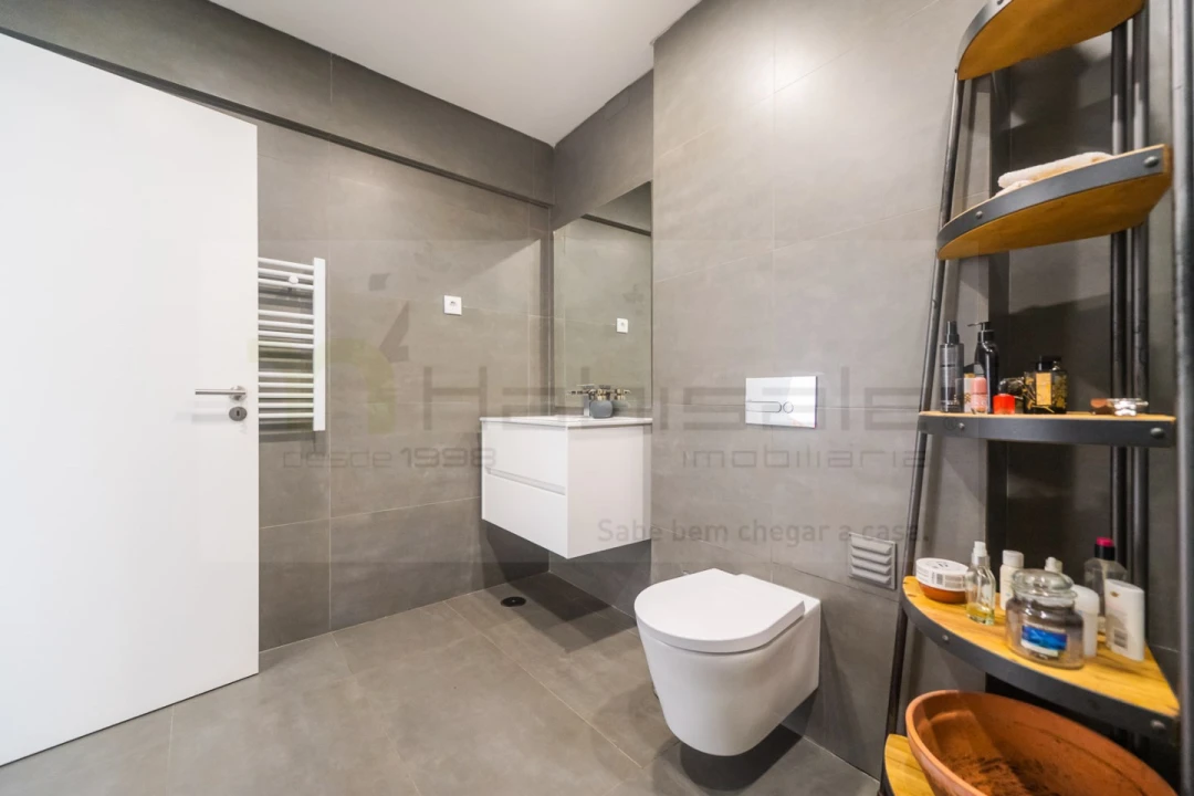 Apartamento T2 para Venda em Almada, Cova da Piedade, Pragal e Cacilhas Foto 29