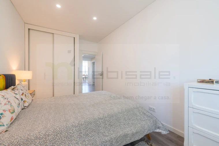 Apartamento T2 para Venda em Almada, Cova da Piedade, Pragal e Cacilhas Foto 24
