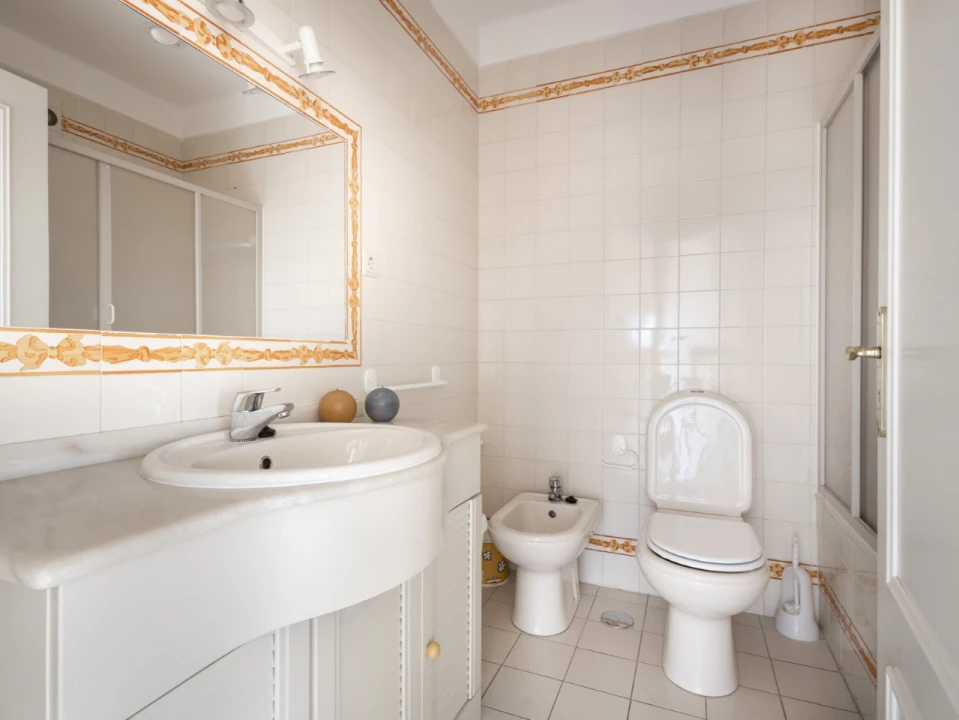 Apartamento T2 para Venda em Buarcos Foto 6