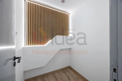 Loja para Venda em União das Freguesias de Setúbal