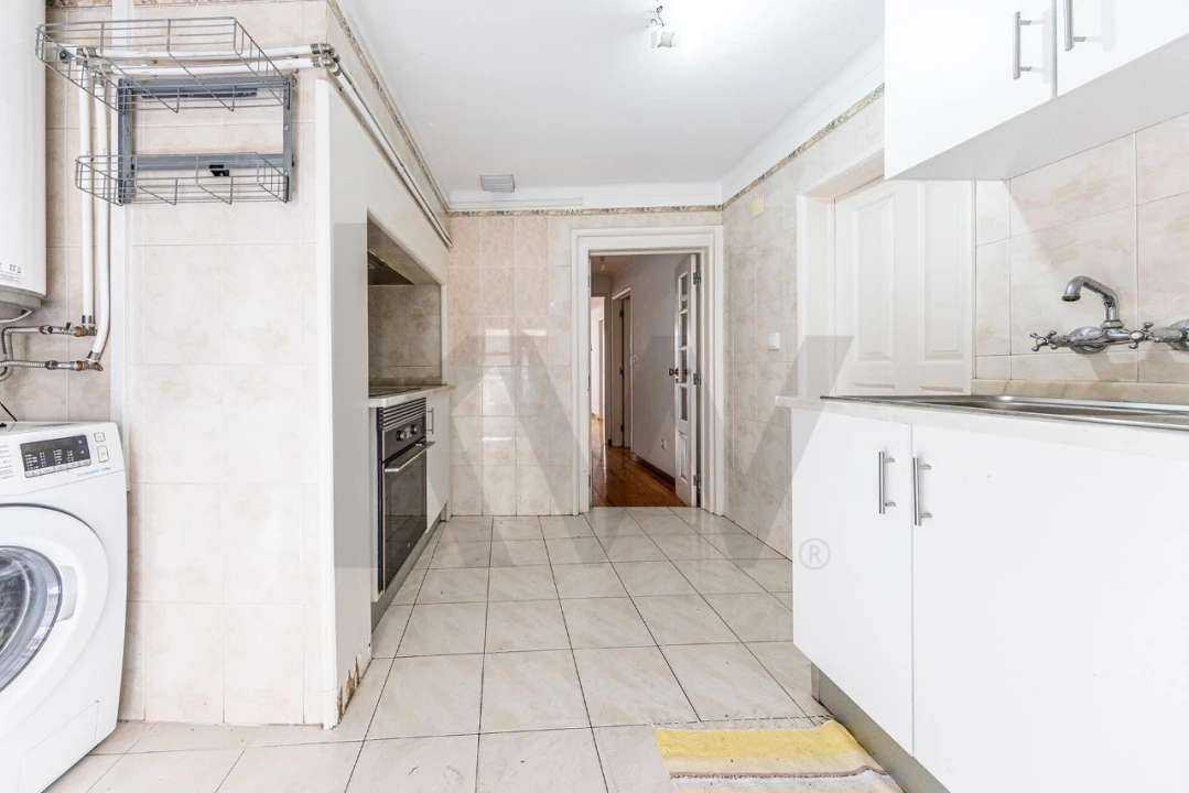 Apartamento T3 para Venda em Misericórdia Foto 21