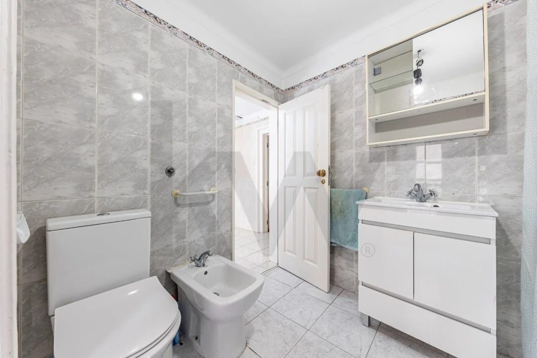 Apartamento T3 para Venda em Misericórdia Foto 26