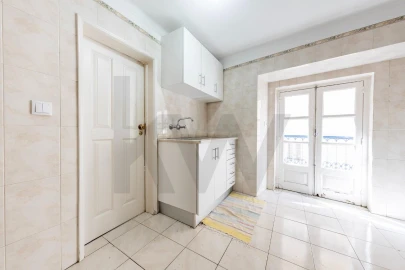 Apartamento T3 para Venda em Misericórdia
