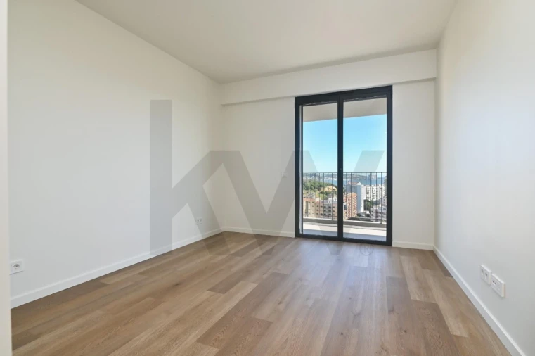 Apartamento T3 para Venda em Algés, Linda-A-Velha e Cruz Quebrada-Dafundo Foto 13