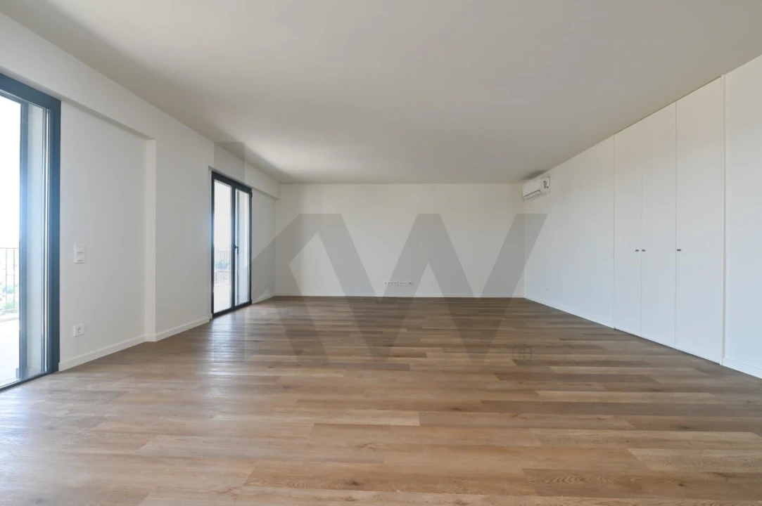 Apartamento T4 para Venda em Algés, Linda-A-Velha e Cruz Quebrada-Dafundo Foto 8