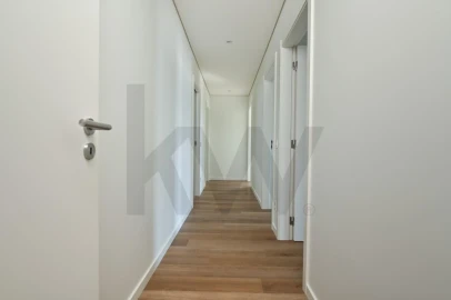 Apartamento T4 para Venda em Algés, Linda-A-Velha e Cruz Quebrada-Dafundo